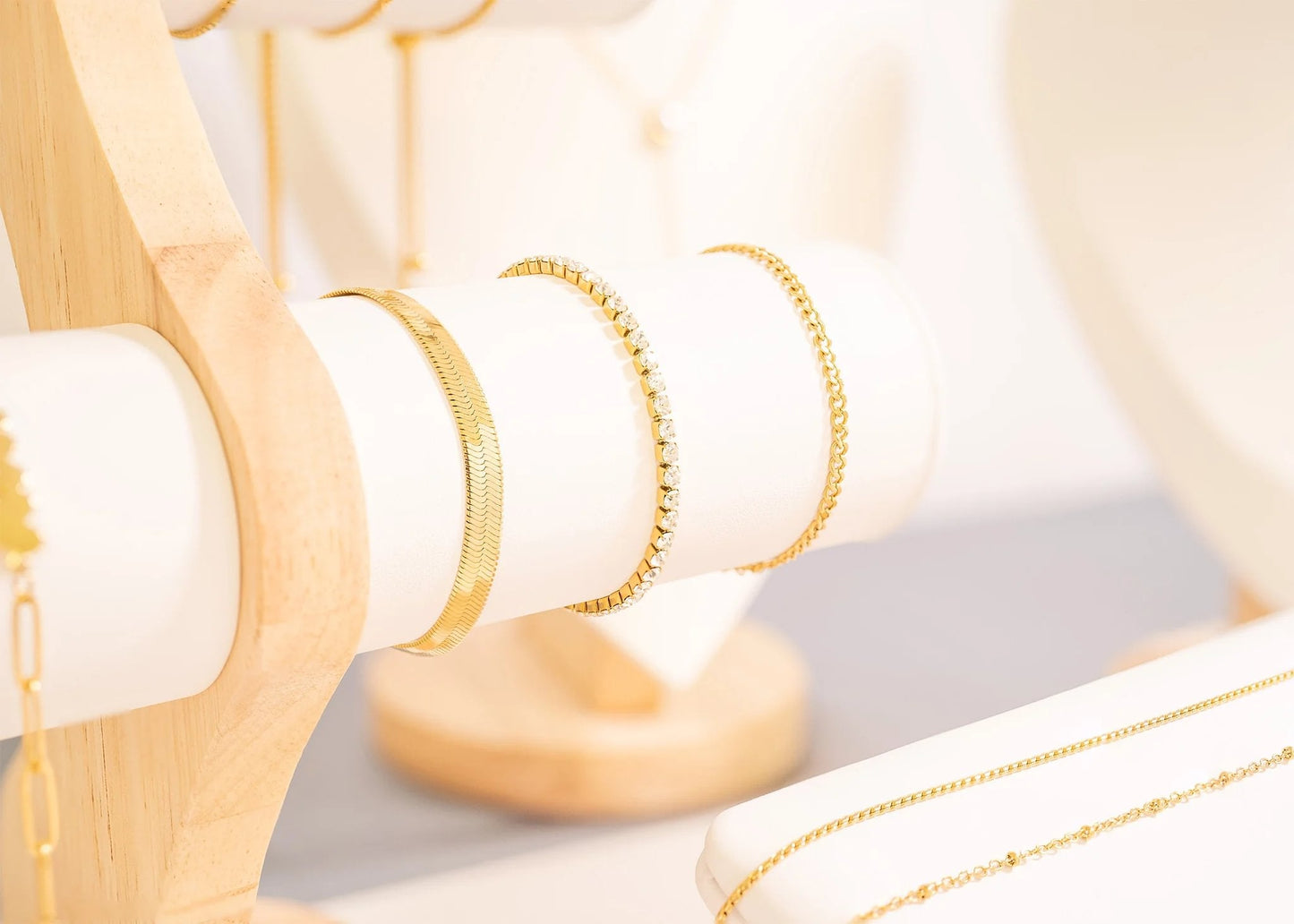 18K Gold PVD Stainless Steel Diamond Cut Curb Chain Bracelet / BRJ9098