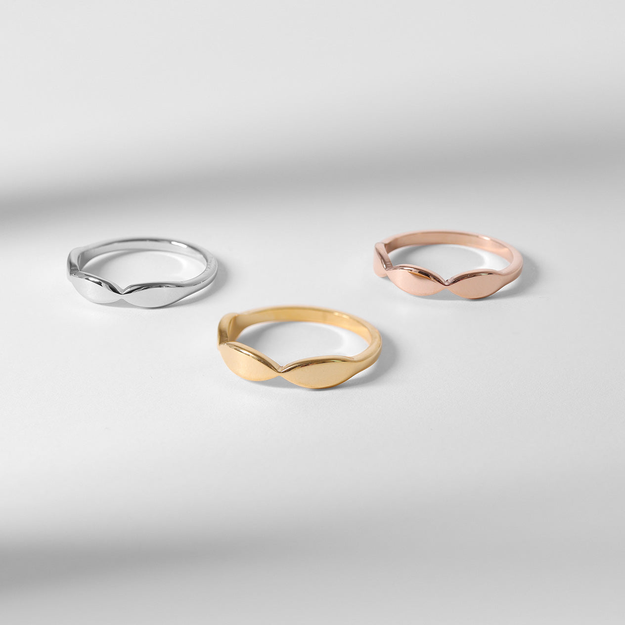 18K Gold PVD Stainless Steel Sculpted Blank Engravable Ring / ZRJ9017