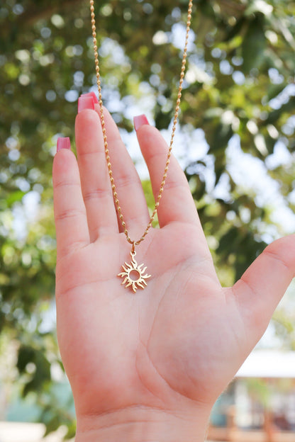 18K Gold PVD Stainless Steel Sunburst Charm / PDL0200