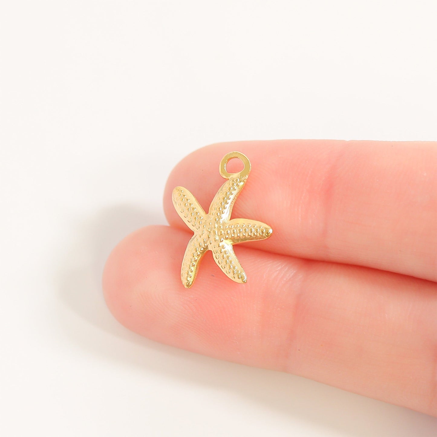 18K Gold PVD Stainless Steel Starfish Charm / PDL0185