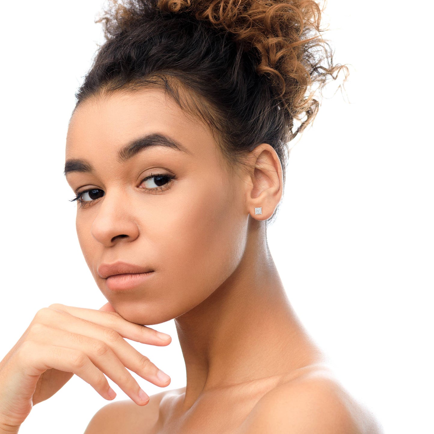 Moderner, gewellter viereckiger Ohrstecker aus 14 Karat Gold, 1 1/2 Karat Diamant