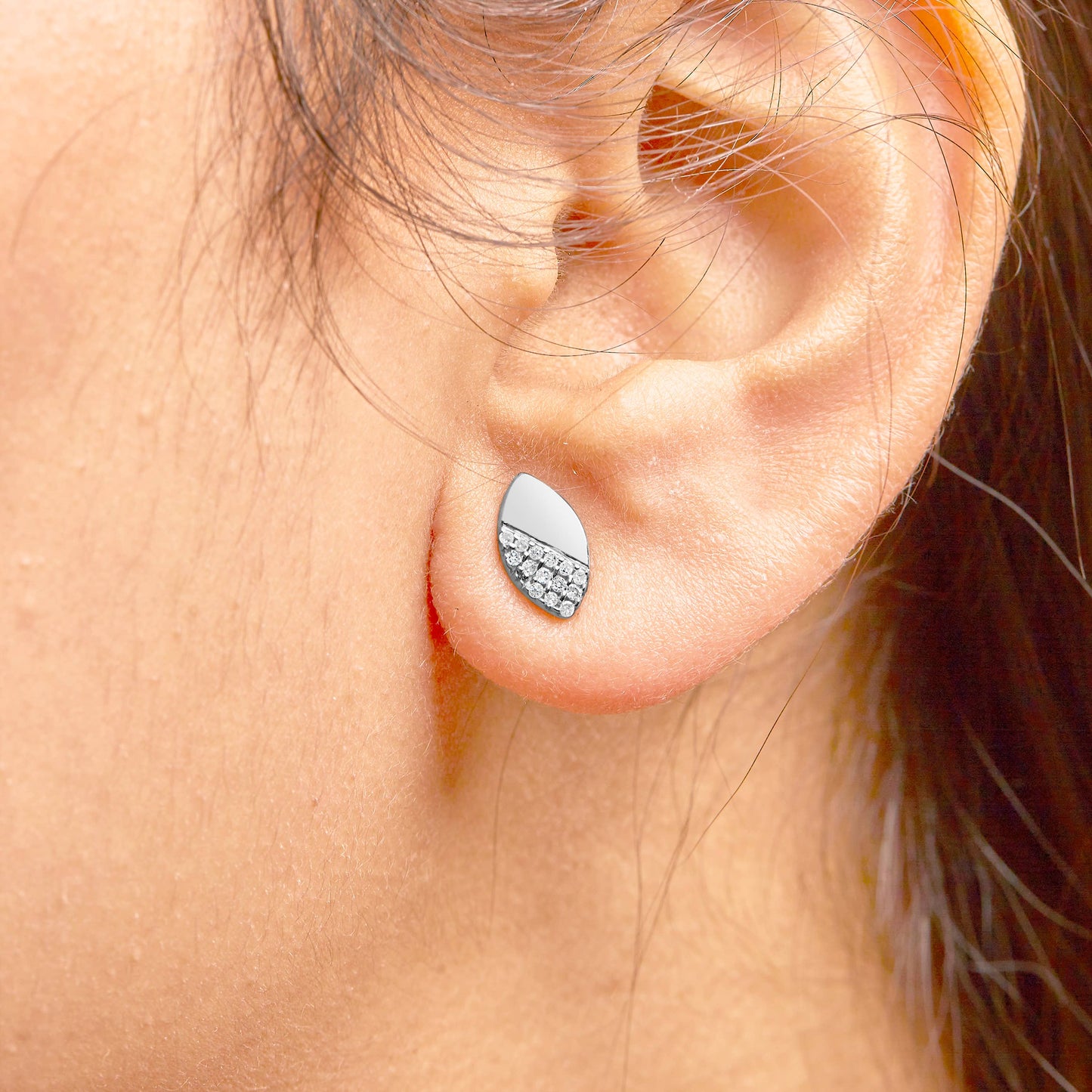 Sterlingsilber 1/6 Karat Diamant & Birnenform Ohrstecker