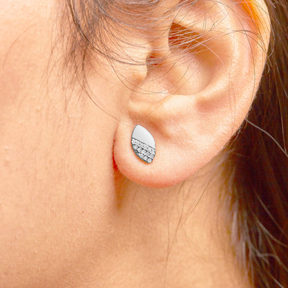 Sterlingsilber 1/6 Karat Diamant & Birnenform Ohrstecker