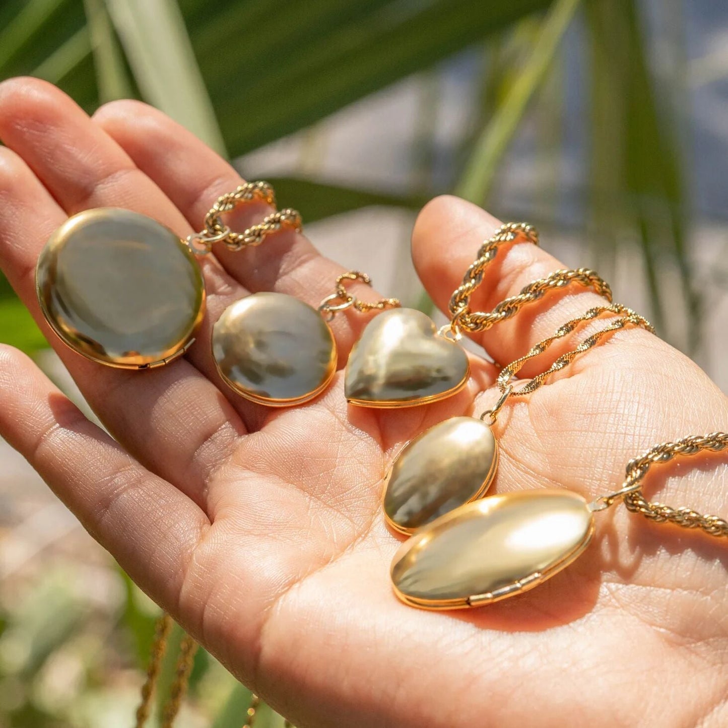 18K Gold PVD Stainless Steel Oval Locket / PDL0243