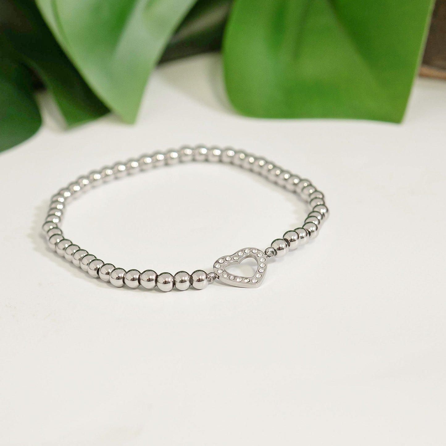 18K Gold PVD Stainless Steel Stone Heart Metal Beaded Stretch Bracelet / BRJ1016