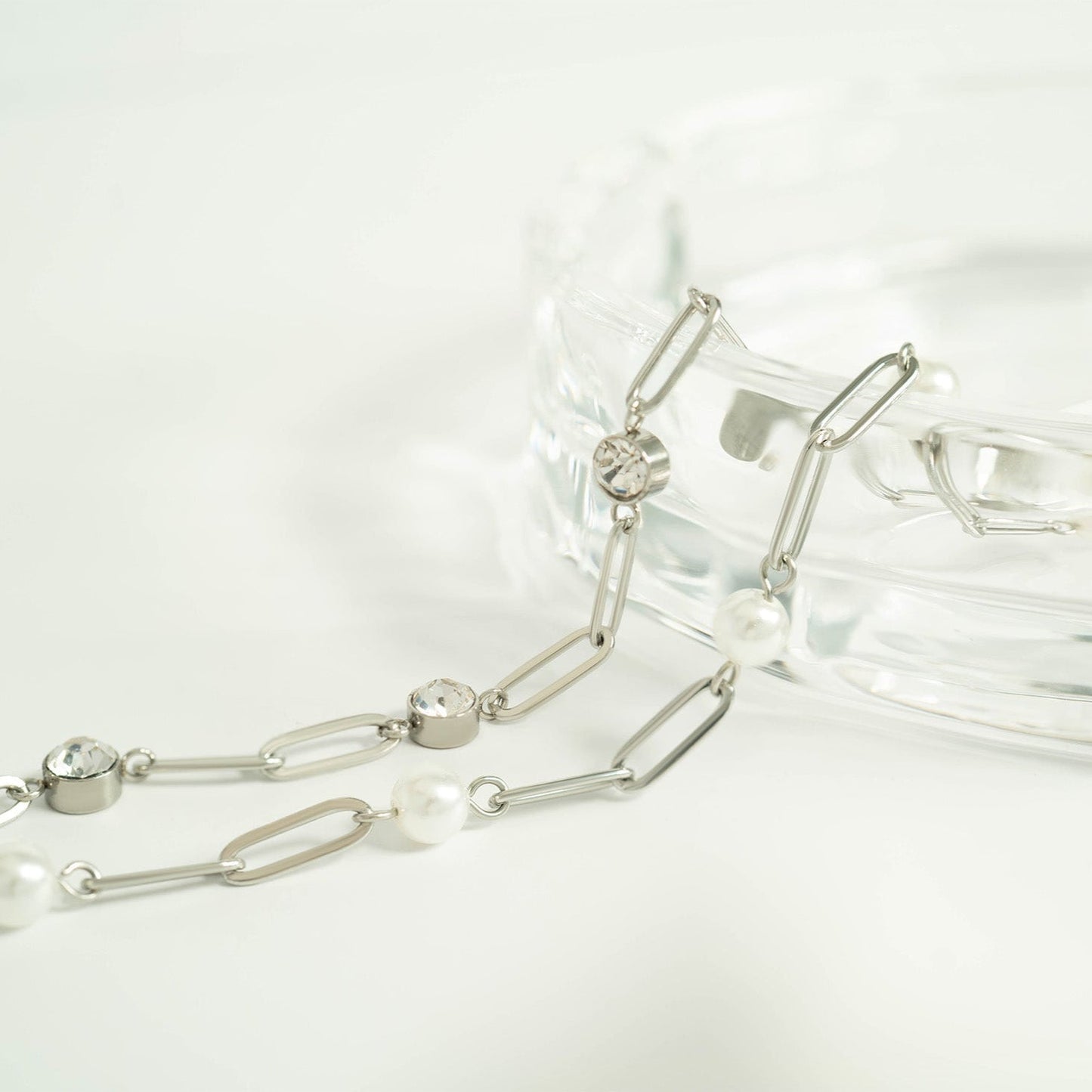 18K Gold PVD Stainless Steel Pearl Station Paperclip Chain Necklace / CHN0082