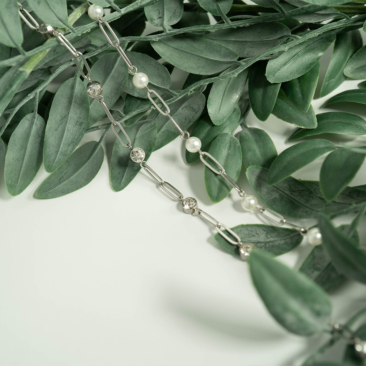 18K Gold PVD Stainless Steel Pearl Station Paperclip Chain Necklace / CHN0082