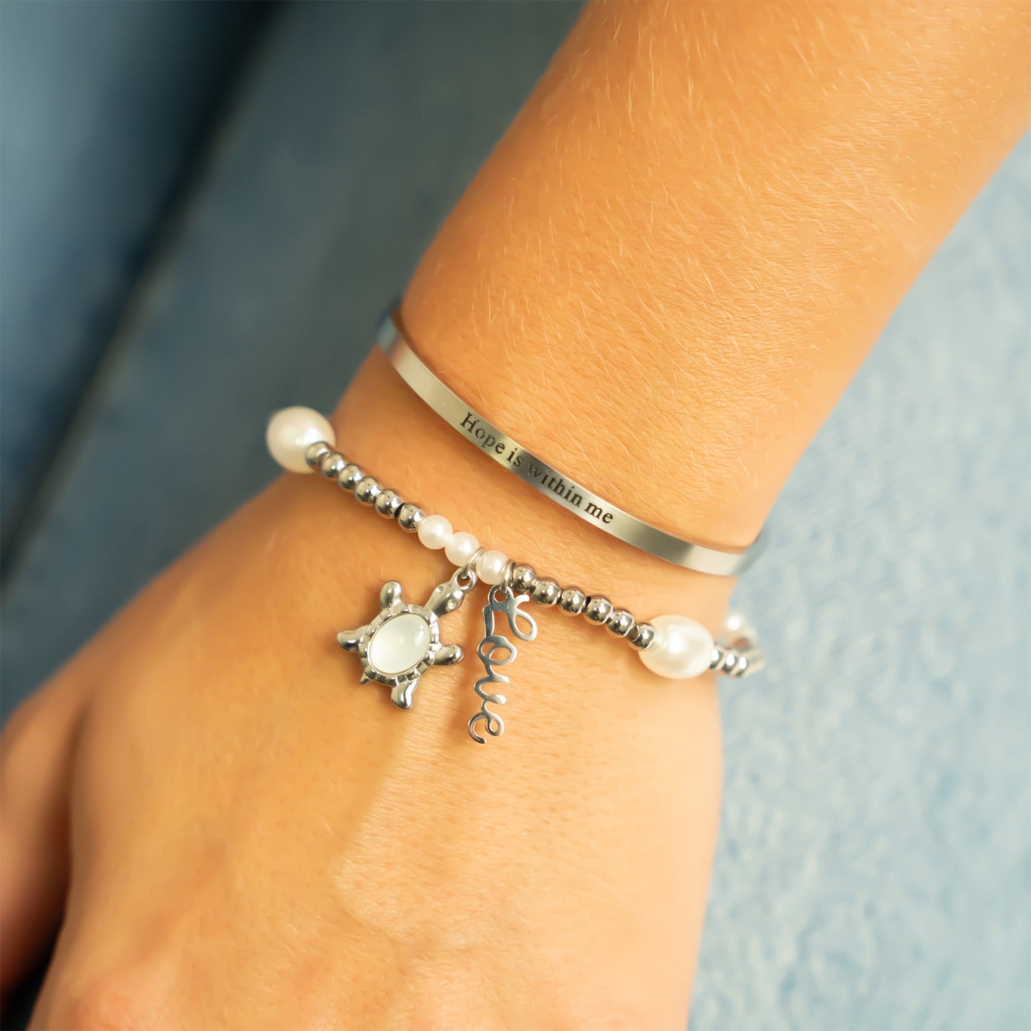 18K Gold PVD Stainless Steel Mother Of Pearl Turtle Charm / PDL0344