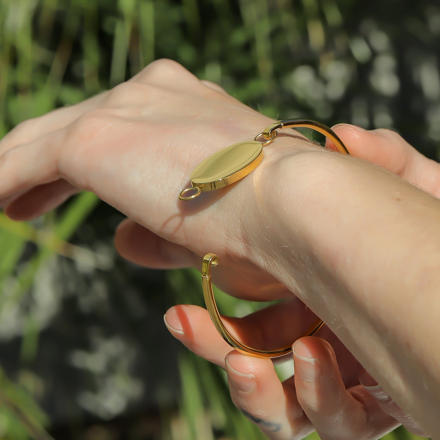 18K Gold PVD Stainless Steel Oval Engravable Bracelet / BRJ9073