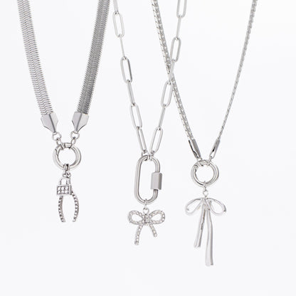 18K Gold PVD Stainless Steel Rhinestone Bow Charm / PDL0278