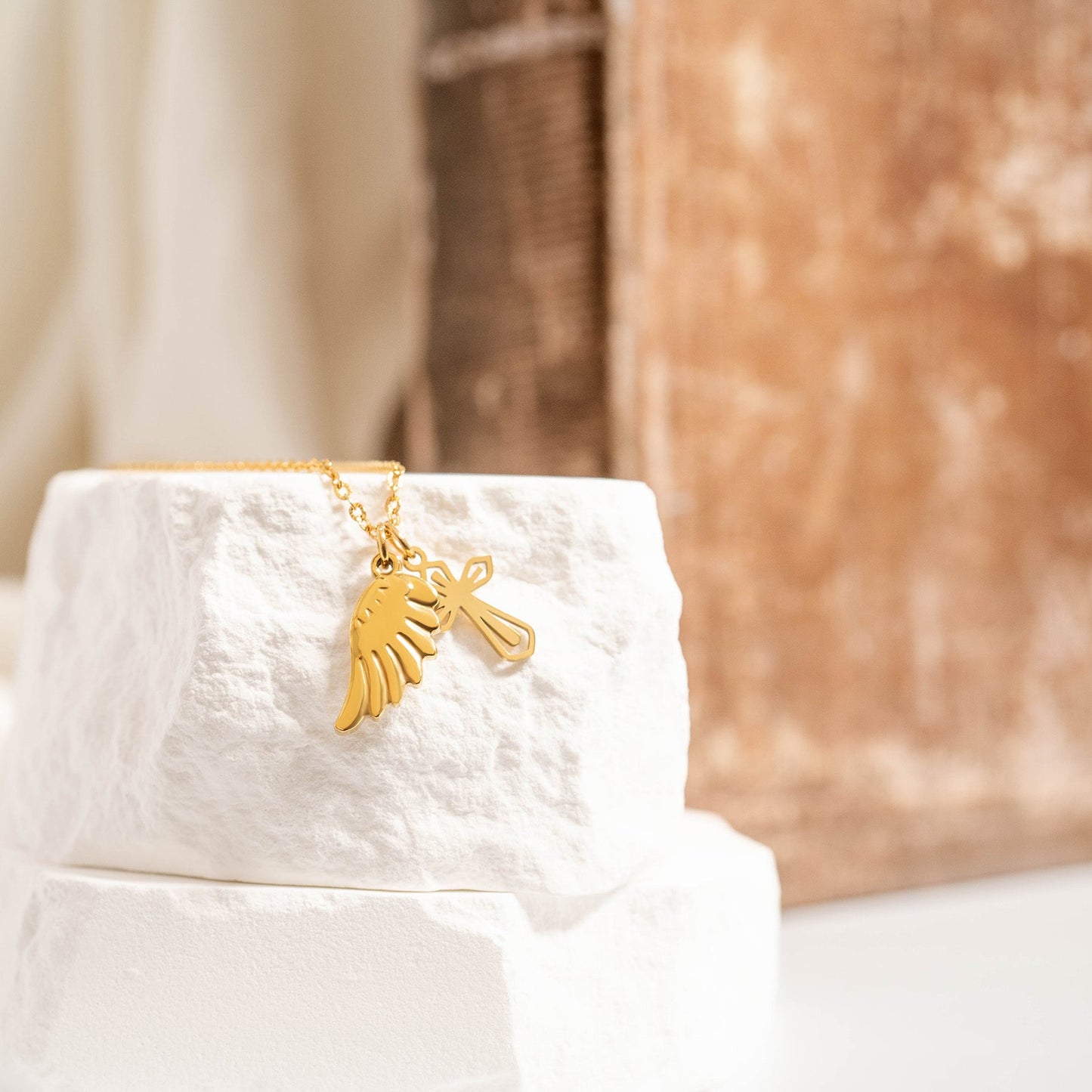 18K Gold PVD Stainless Steel Pointed Cross Charm / PDL0047