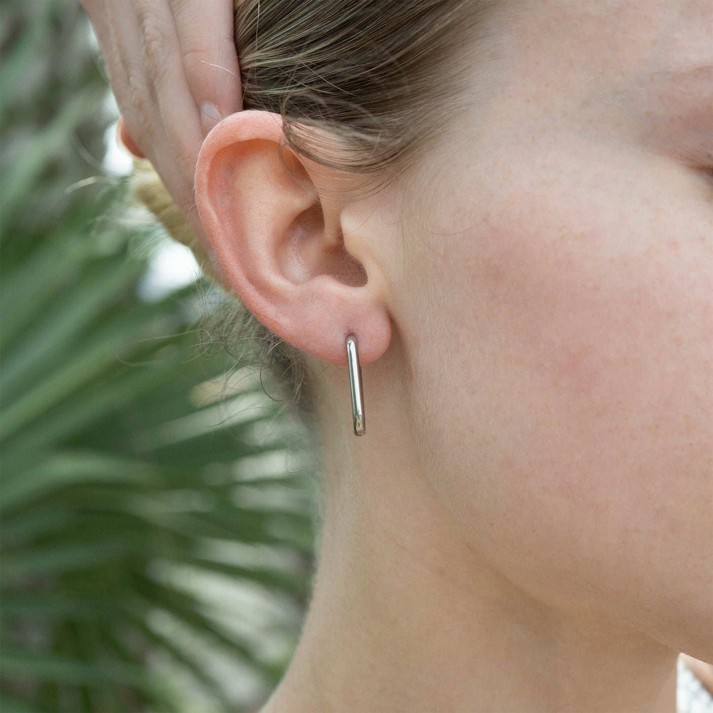 18K Gold PVD Stainless Steel Rounded Rectangle Huggie Earrings / ERJ0005