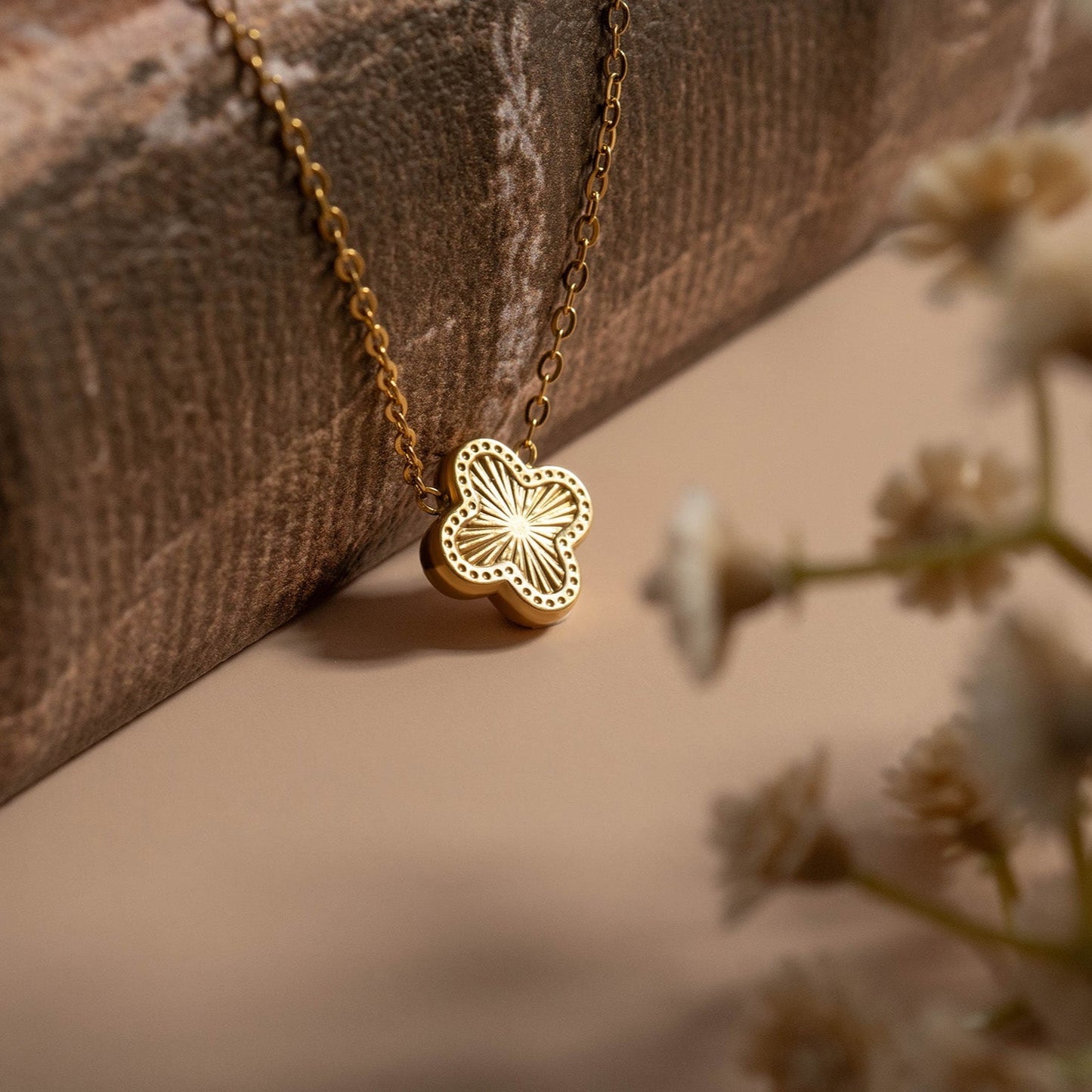 18K Gold PVD Stainless Steel Lucky Clover Charm Necklace / CHN0046