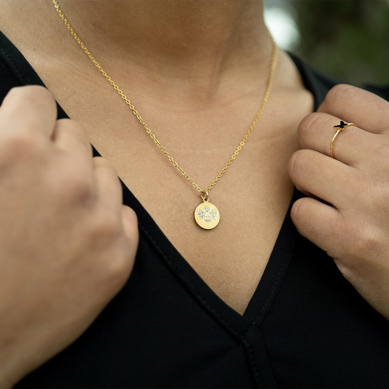 18K Gold PVD Stainless Steel Stone Bee Pendant Necklace / CHN0086