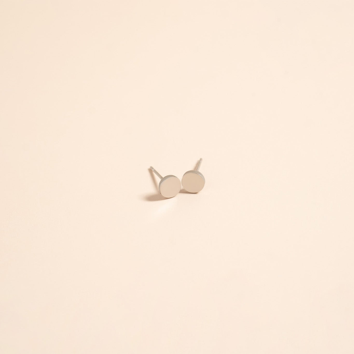 18K Gold PVD Stainless Steel Round Stud Earrings / ERJ0054