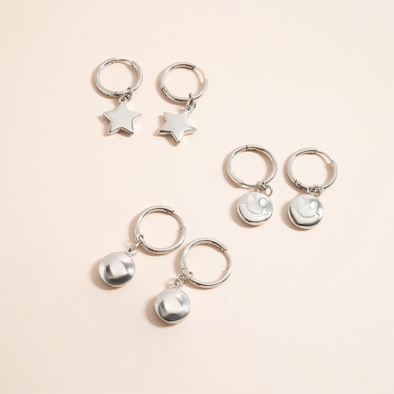 18K Gold PVD Stainless Steel Star & Moon Pendant Earrings / ERJ0010