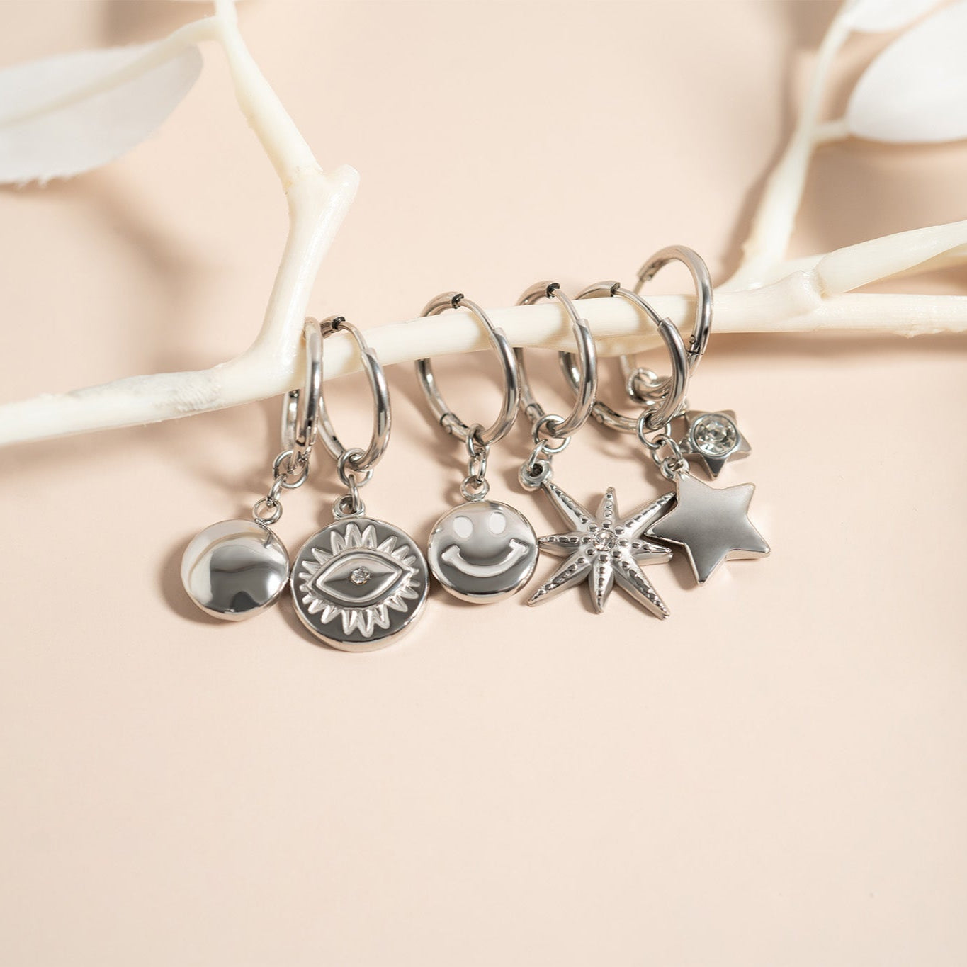 18K Gold PVD Stainless Steel Star & Moon Pendant Earrings / ERJ0010