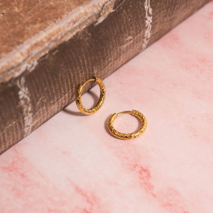 18K Gold PVD Stainless Steel Textured Huggie Hoop Earrings / ERJ0025