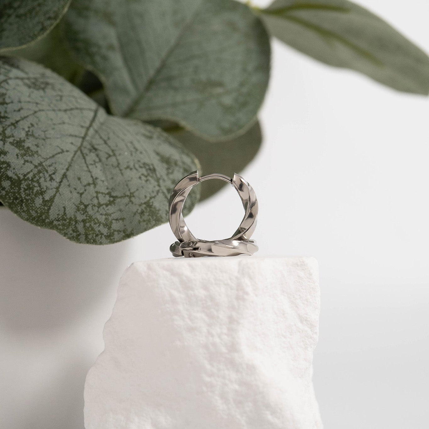 18K Gold PVD Stainless Steel Textured Twisted Huggie Hoop Earrings / ERJ0026