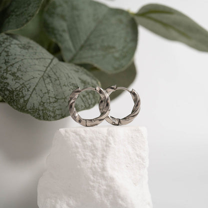 18K Gold PVD Stainless Steel Textured Twisted Huggie Hoop Earrings / ERJ0026