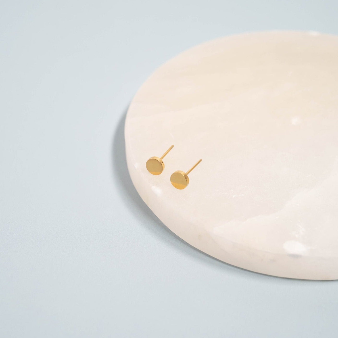 18K Gold PVD Stainless Steel Round Stud Earrings / ERJ0054