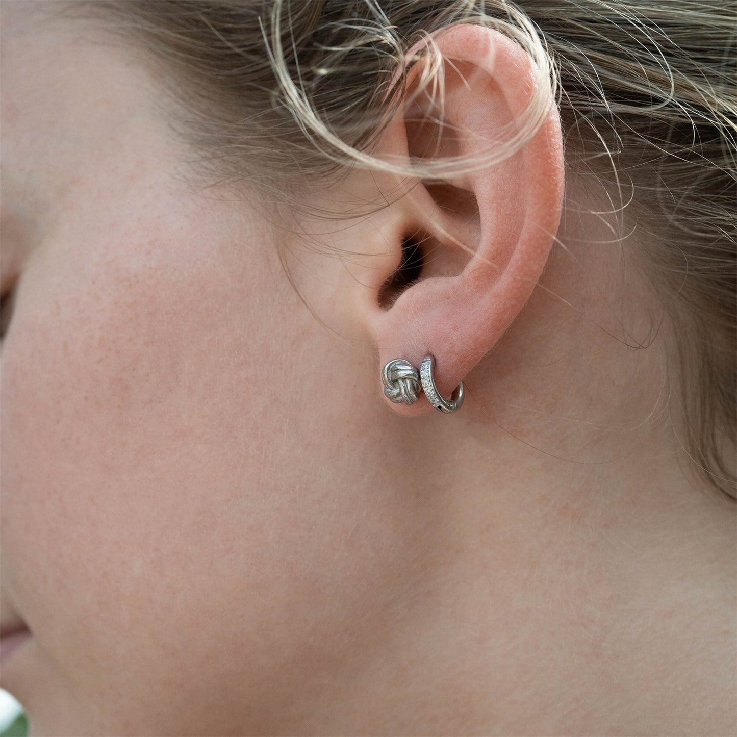 18K Gold PVD Stainless Steel Knot Stud Earrings / ERJ0077