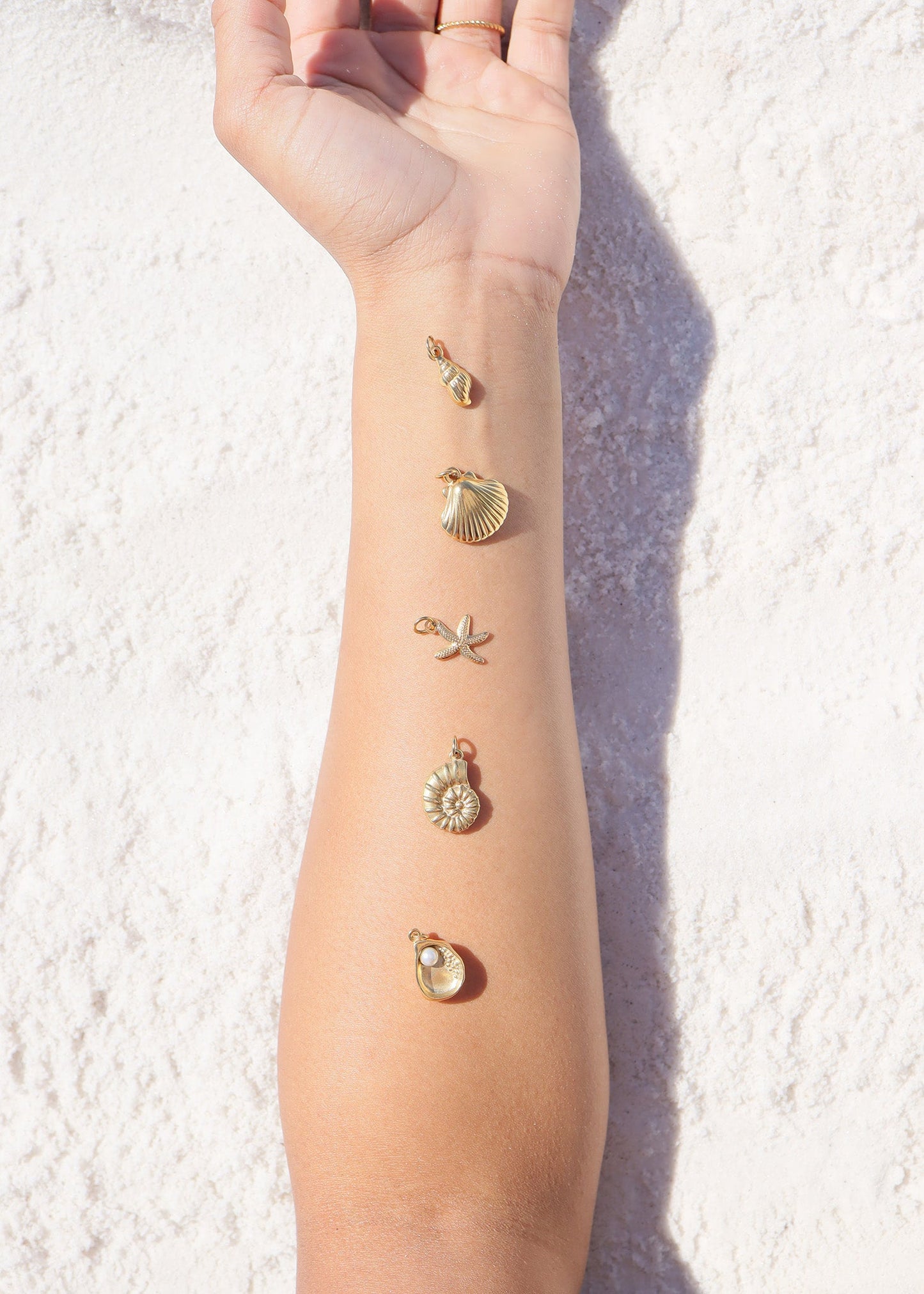 18K Gold PVD Stainless Steel Shell Charm with Pearl / PDL0191