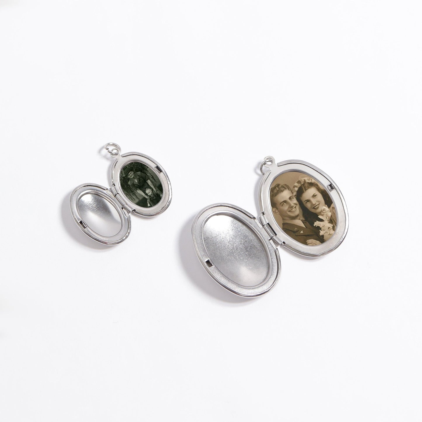 18K Gold PVD Stainless Steel Oval Locket / PDL0243