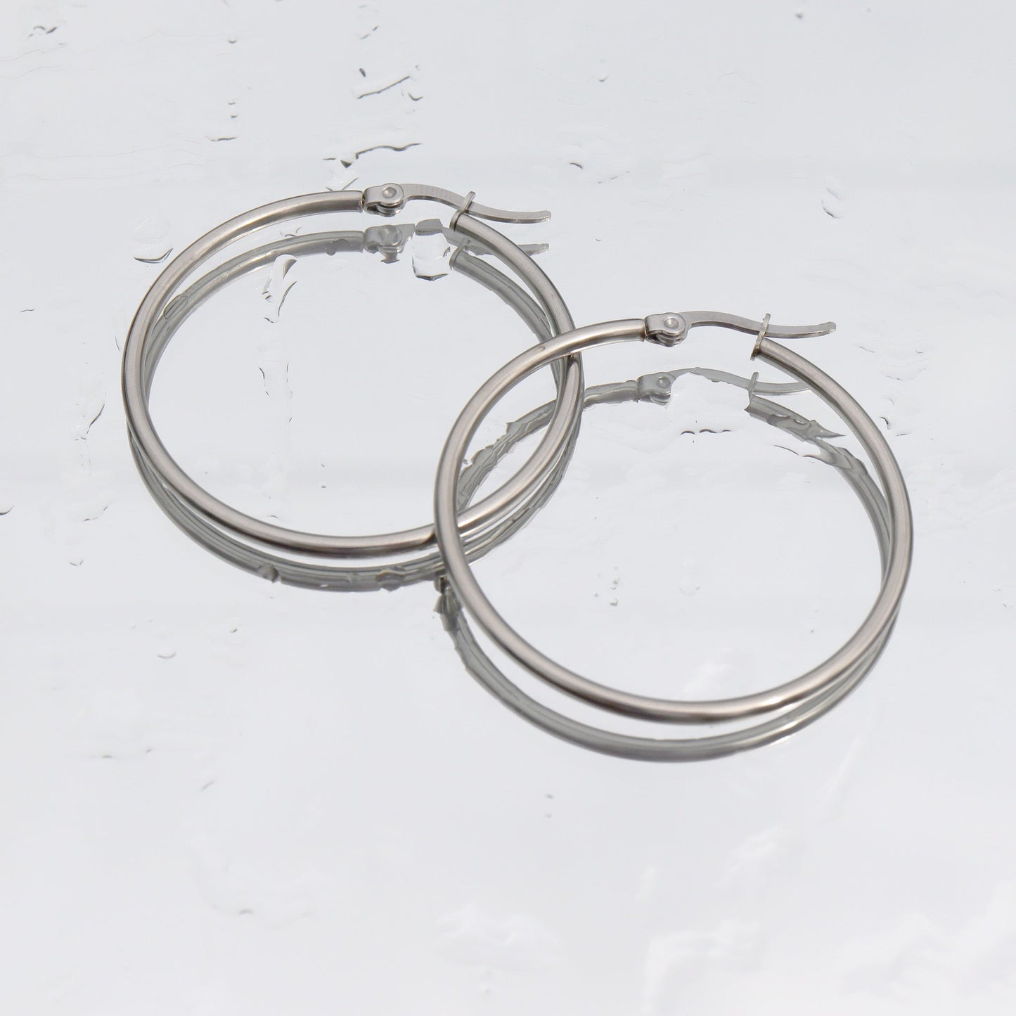 18K Gold PVD Stainless Steel Round Tube Hoop Earrings / ERJ2138