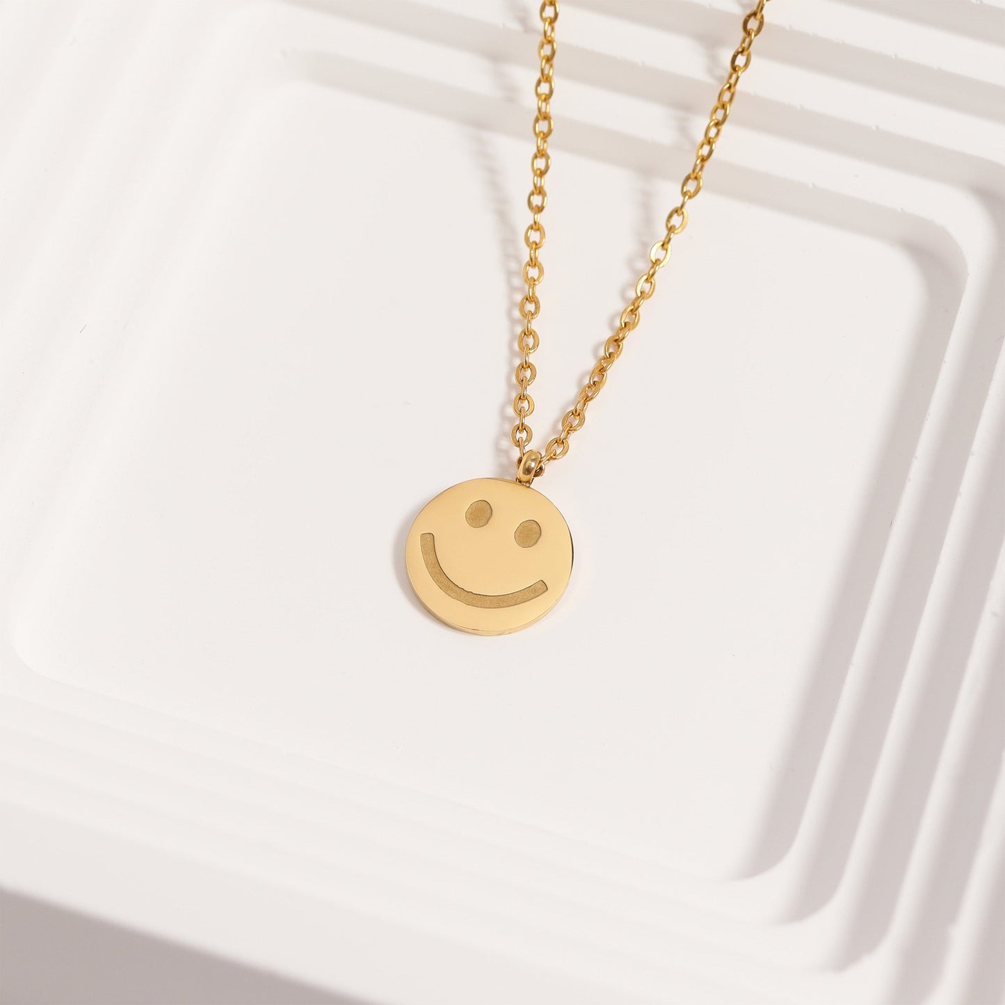 18K Gold PVD Stainless Steel Smiley Face Charm / PDL0201