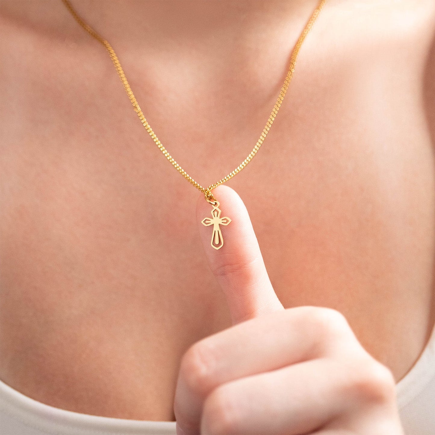 18K Gold PVD Stainless Steel Pointed Cross Charm / PDL0047