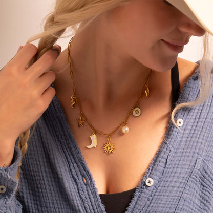 18K Gold PVD Stainless Steel Seahorse Charm / PDL0096