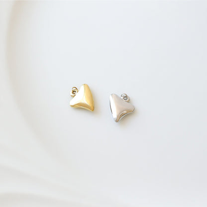 18K Gold PVD Stainless Steel Shark Tooth Charm / PDL0212