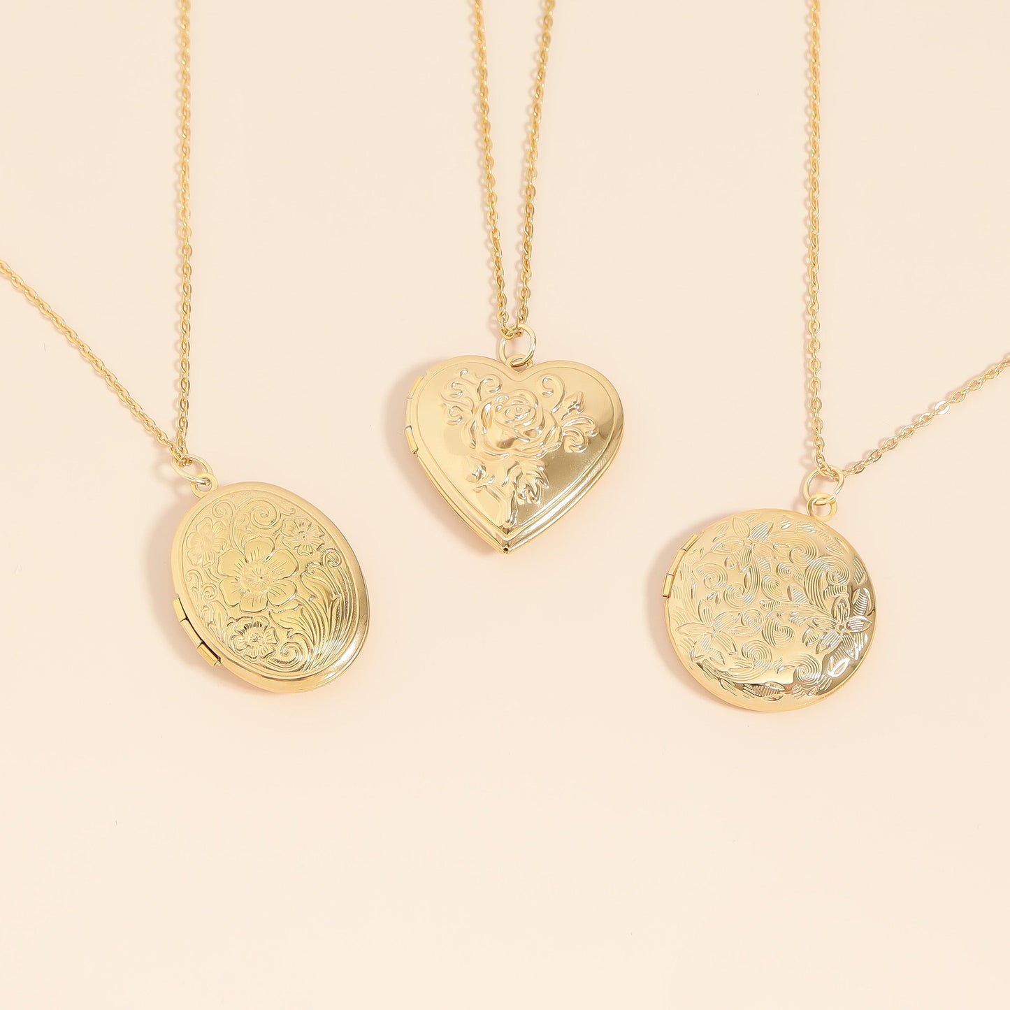 18K Gold PVD Stainless Steel Round Floral textured Locket / PDL0240