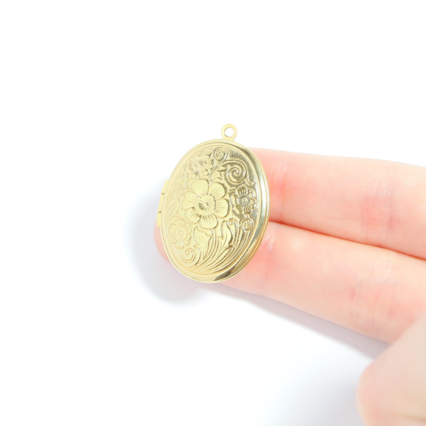 18K Gold PVD Stainless Steel Textured Oval Locket / PDL0245