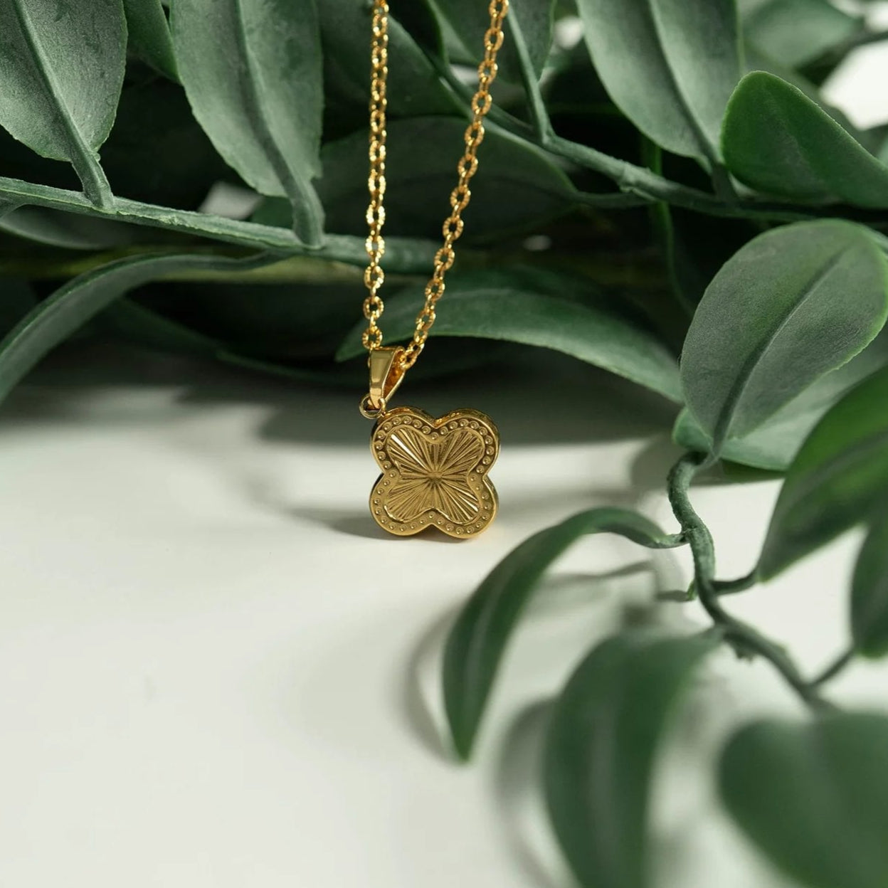 18K Gold PVD Stainless Steel Lucky Clover Charm Sunburst / PDL0270