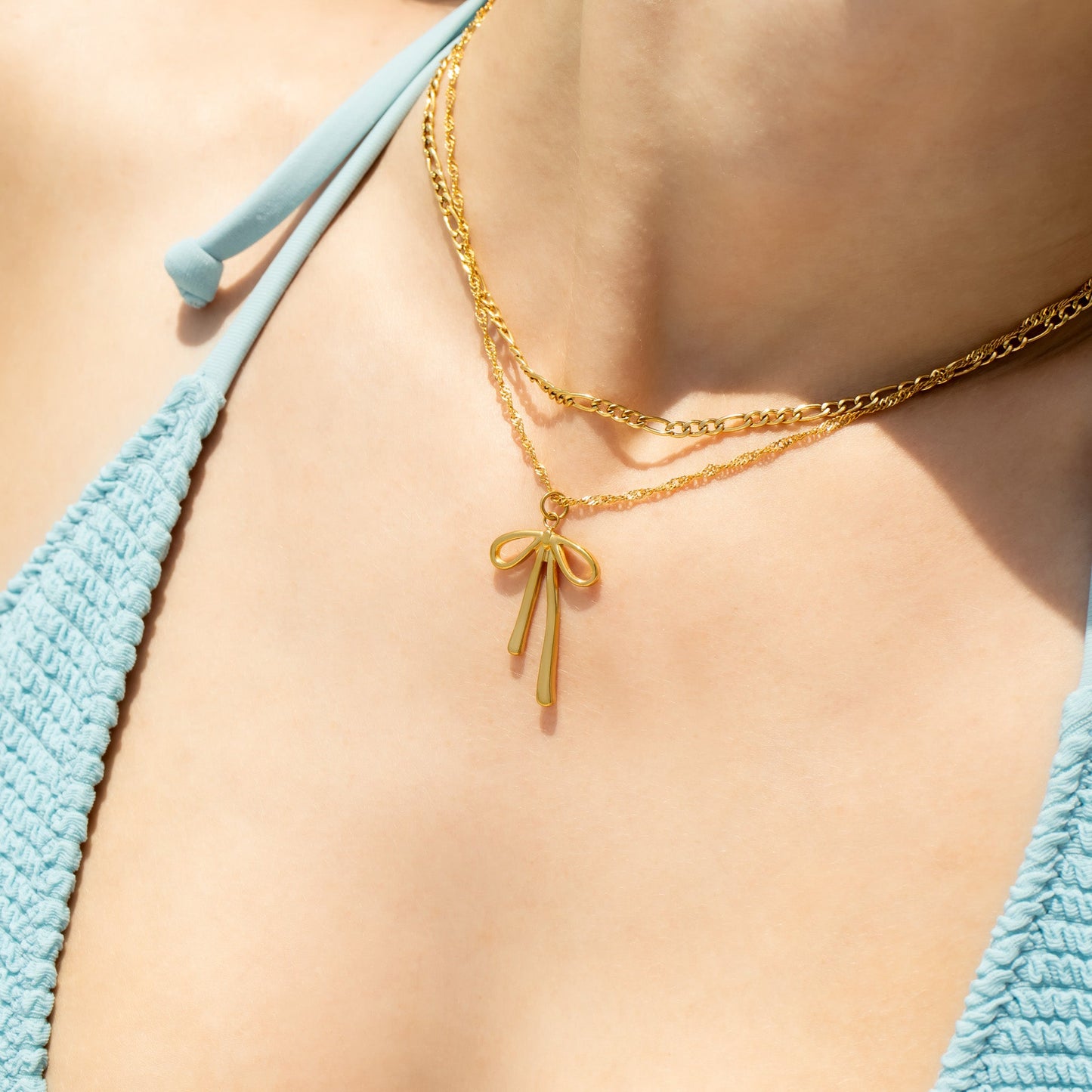 18K Gold PVD Stainless Steel Long Bow Charm / PDL0277