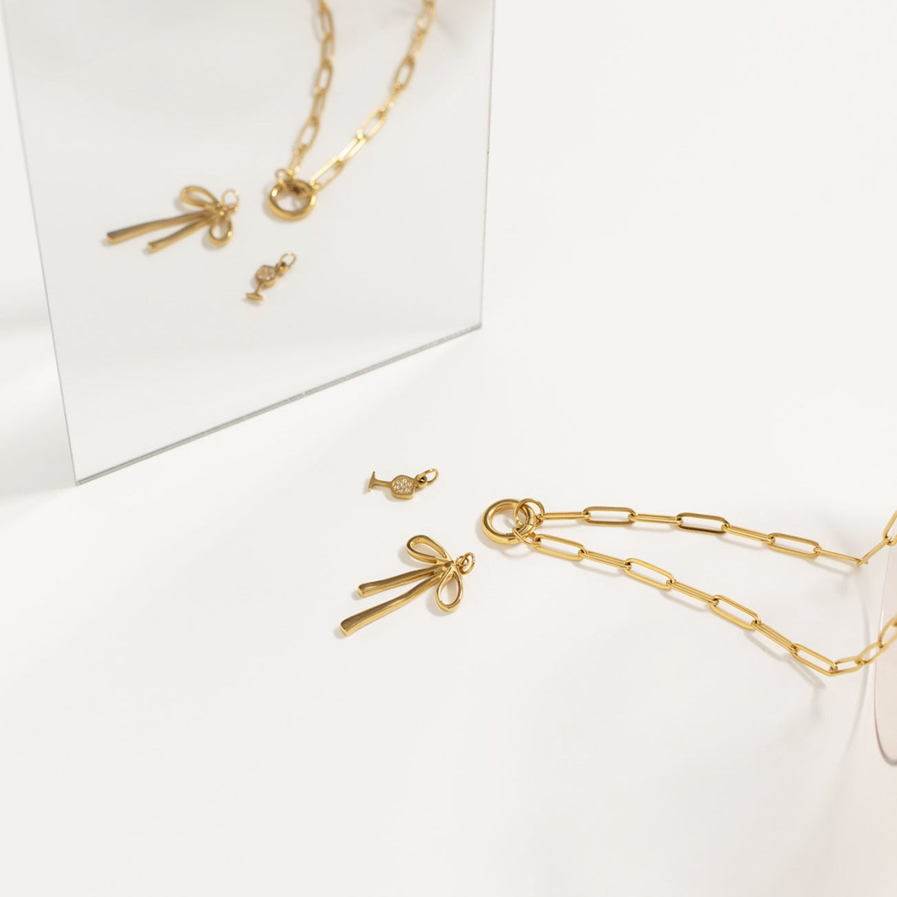 18K Gold PVD Stainless Steel Long Bow Charm / PDL0277