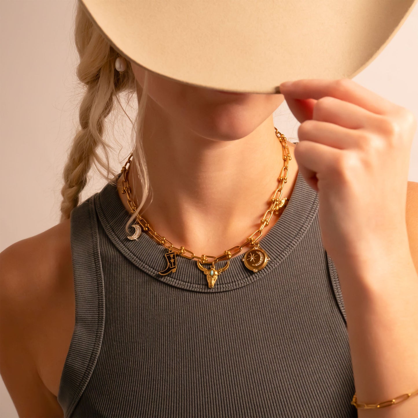 18K Gold PVD Stainless Steel Stone Moon And Star Pendant / PDL0312