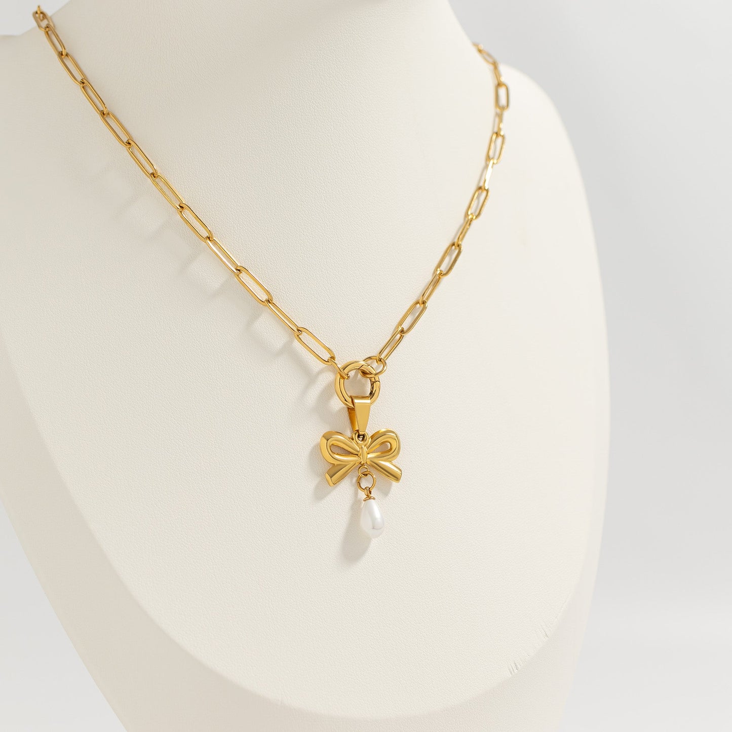 18K Gold PVD Stainless Steel Freshwater Pearl Bow Charm / PDL0291