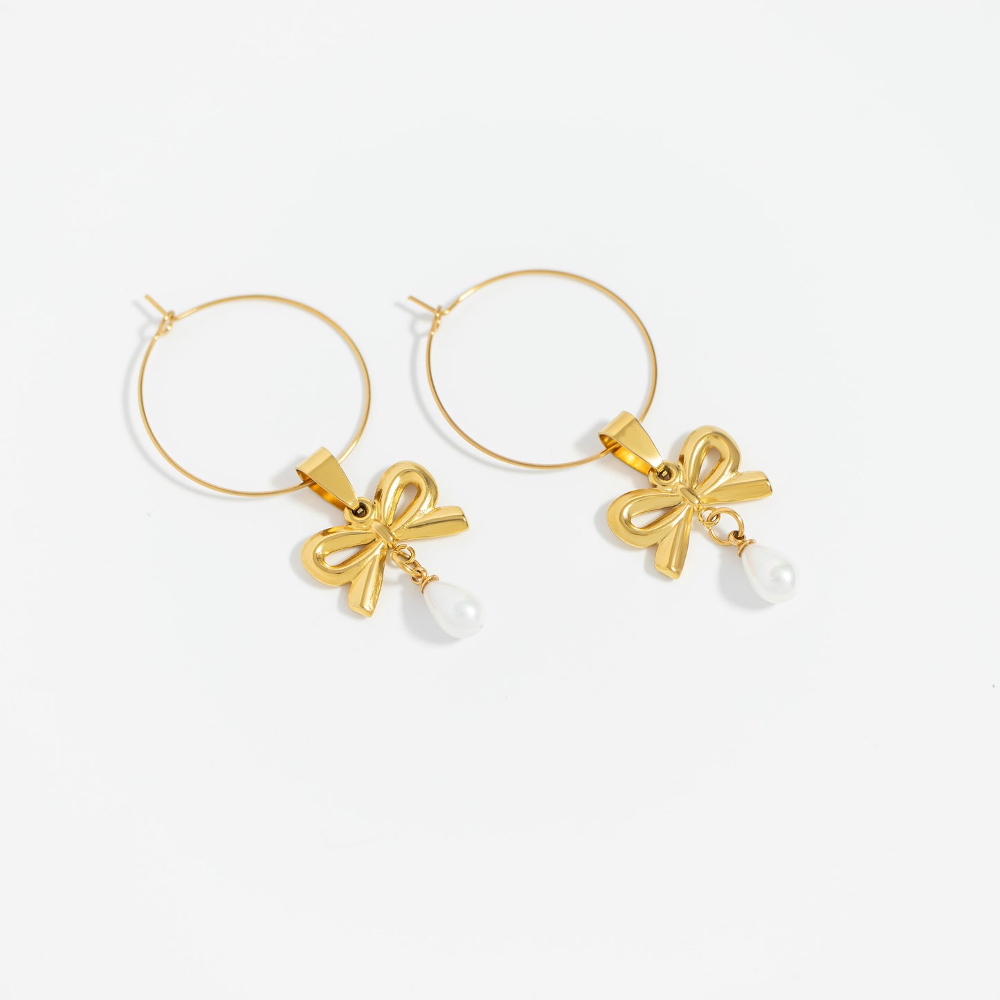 18K Gold PVD Stainless Steel Freshwater Pearl Bow Charm / PDL0291