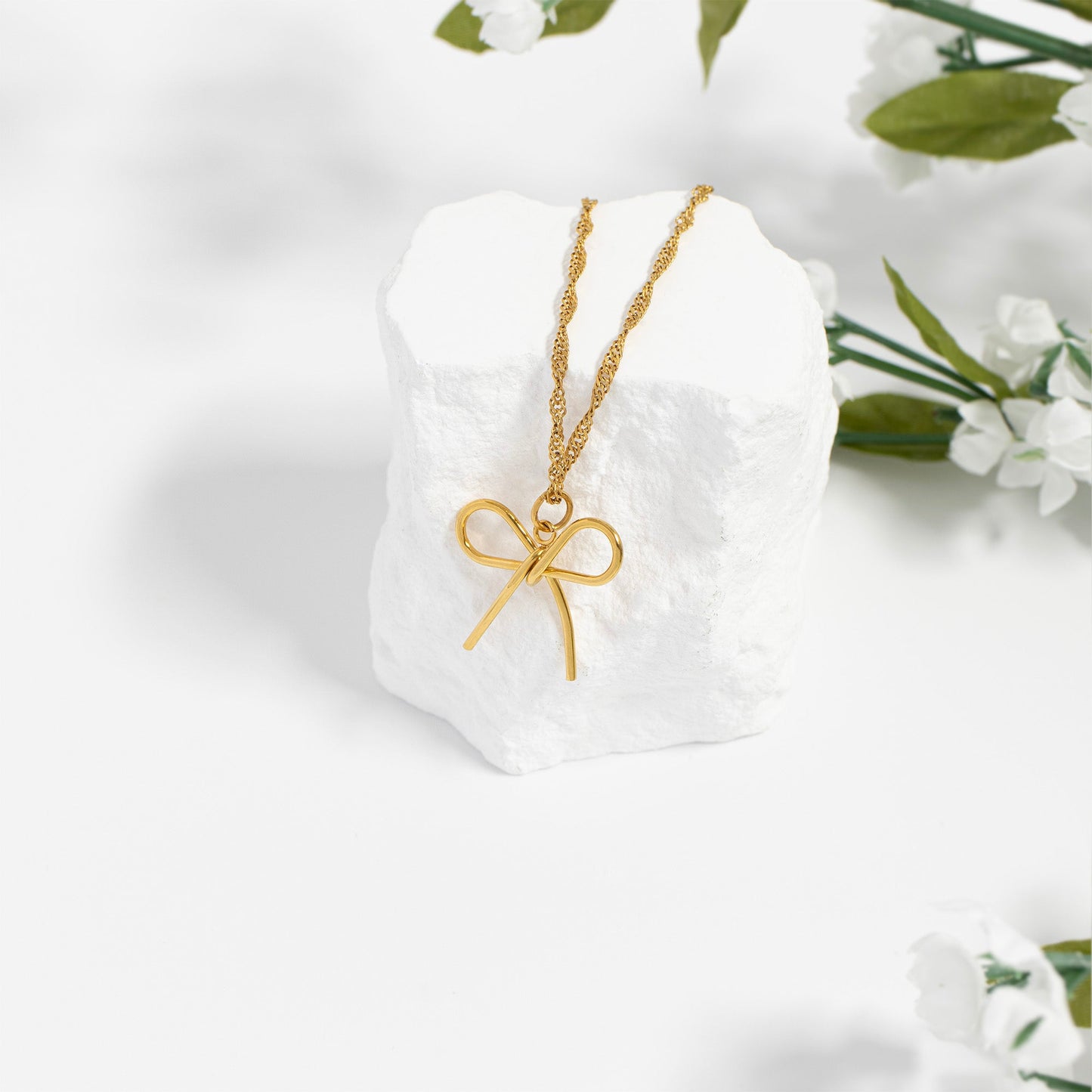 18K Gold PVD Stainless Steel Thin Bow Charm / PDL0292