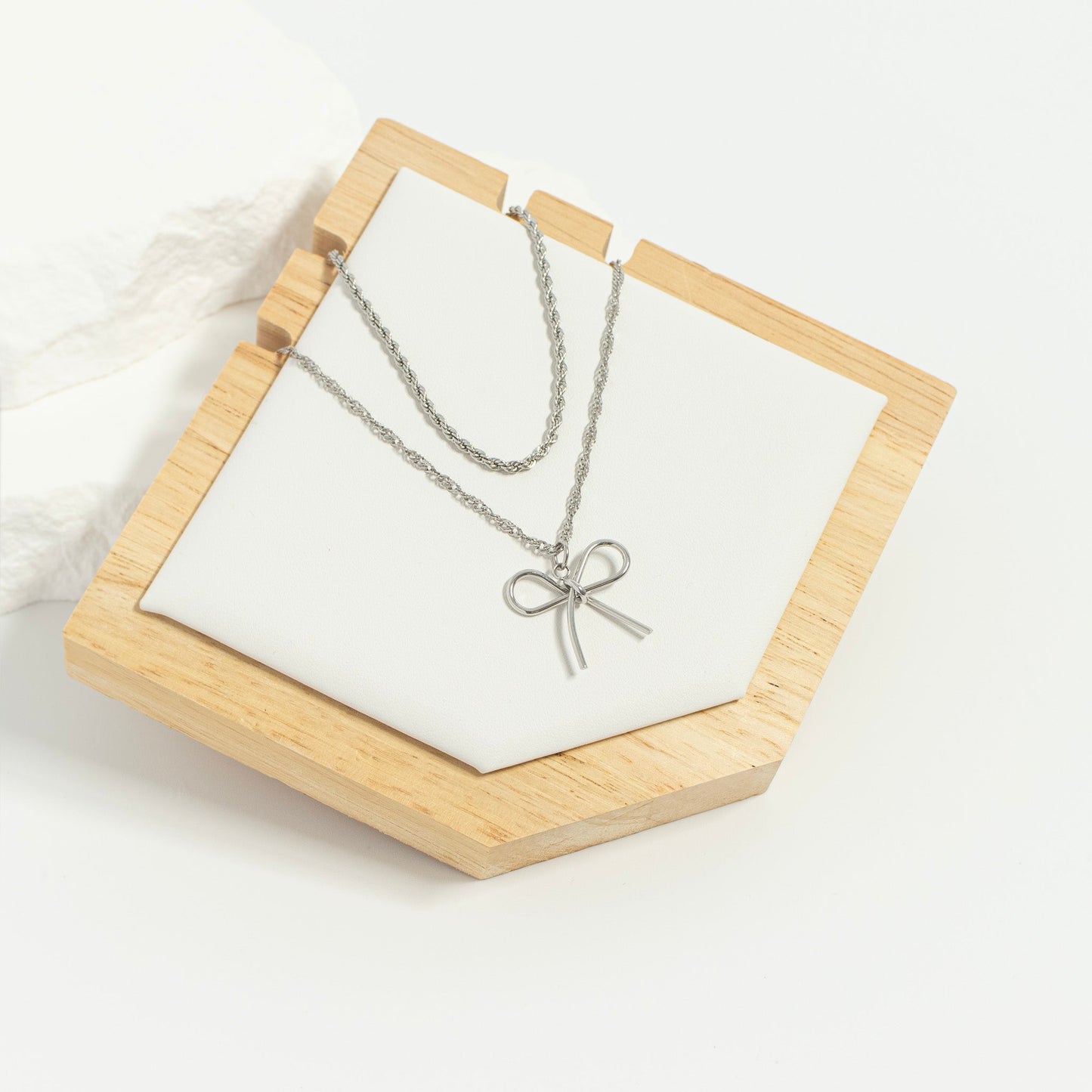 18K Gold PVD Stainless Steel Thin Bow Charm / PDL0292