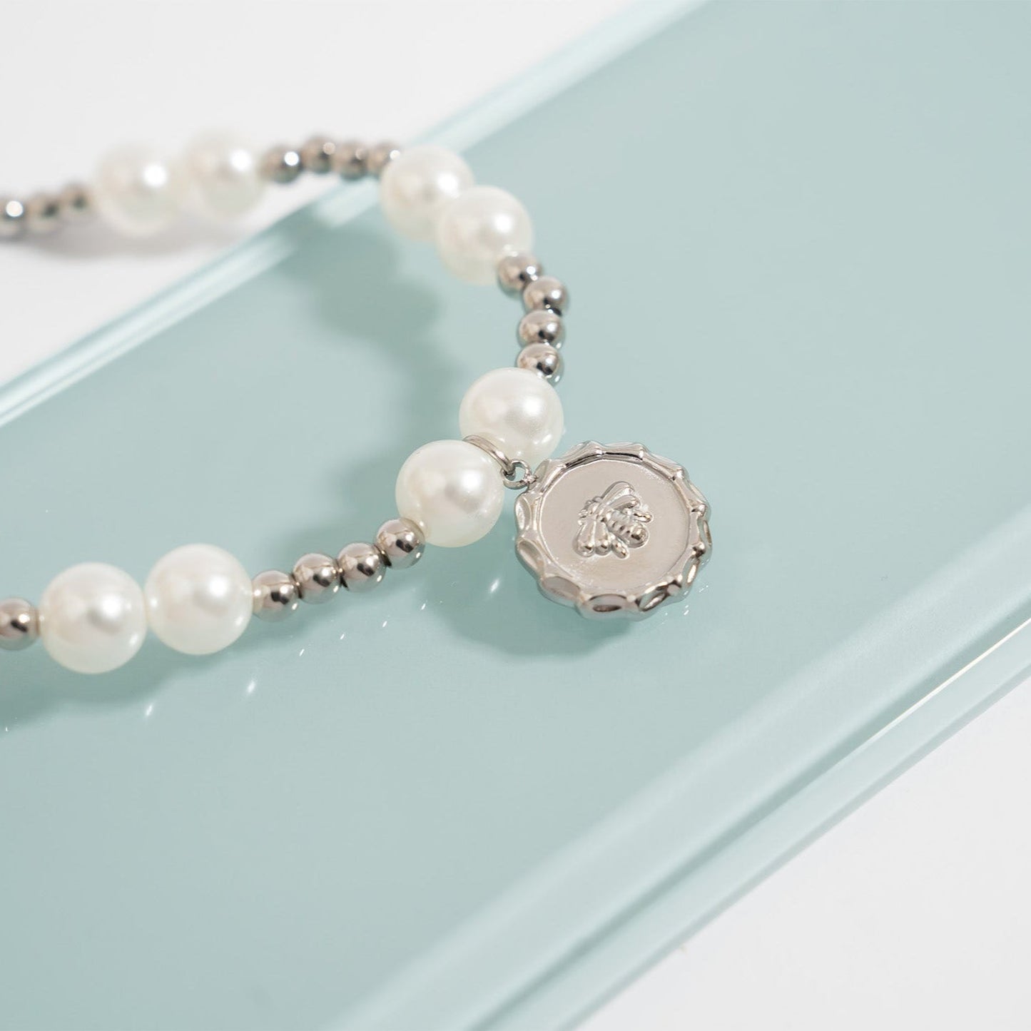 18K Gold PVD Stainless Steel Bee Pendant / PDL0295