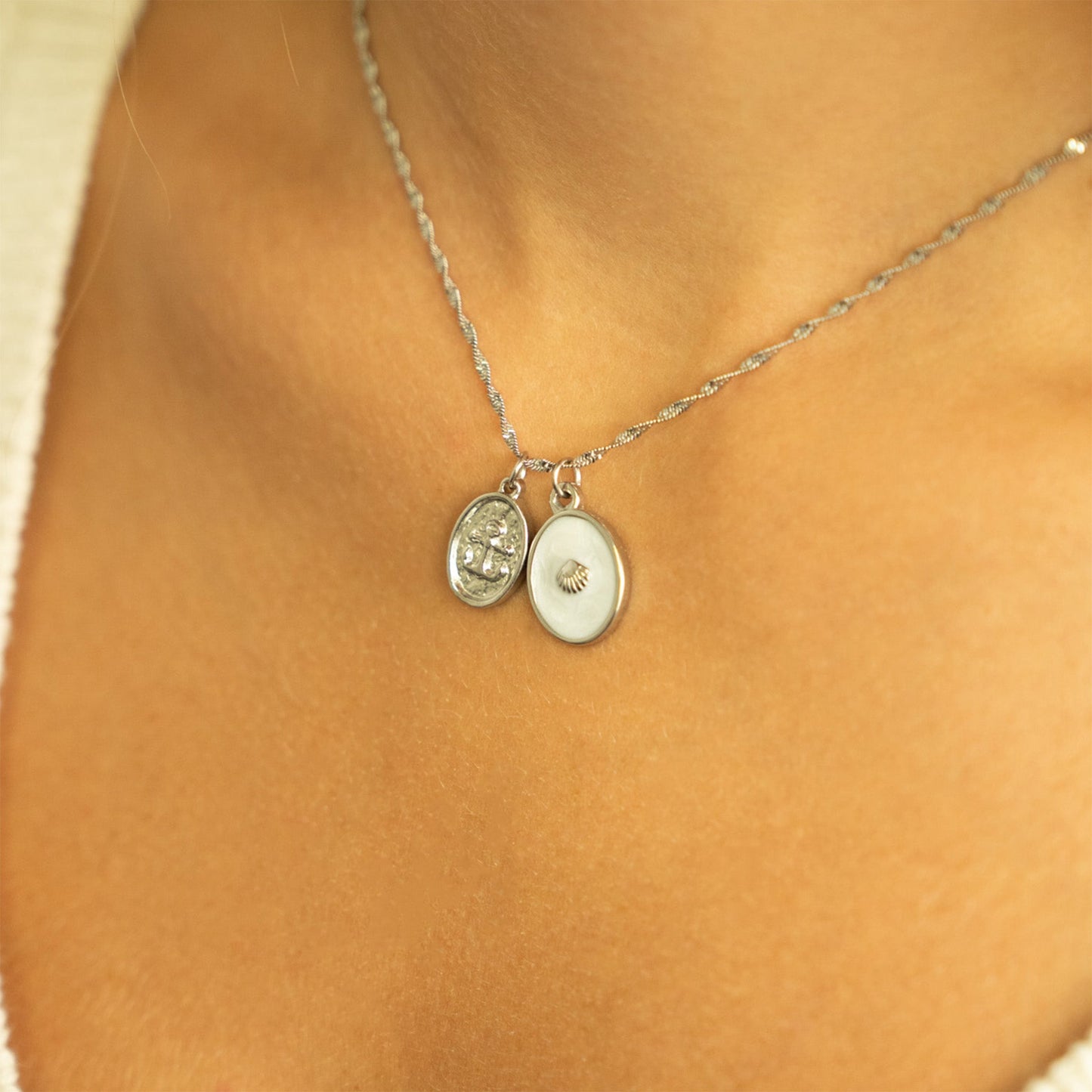 18K Gold PVD Stainless Steel Anchor Pendant / PDL0302