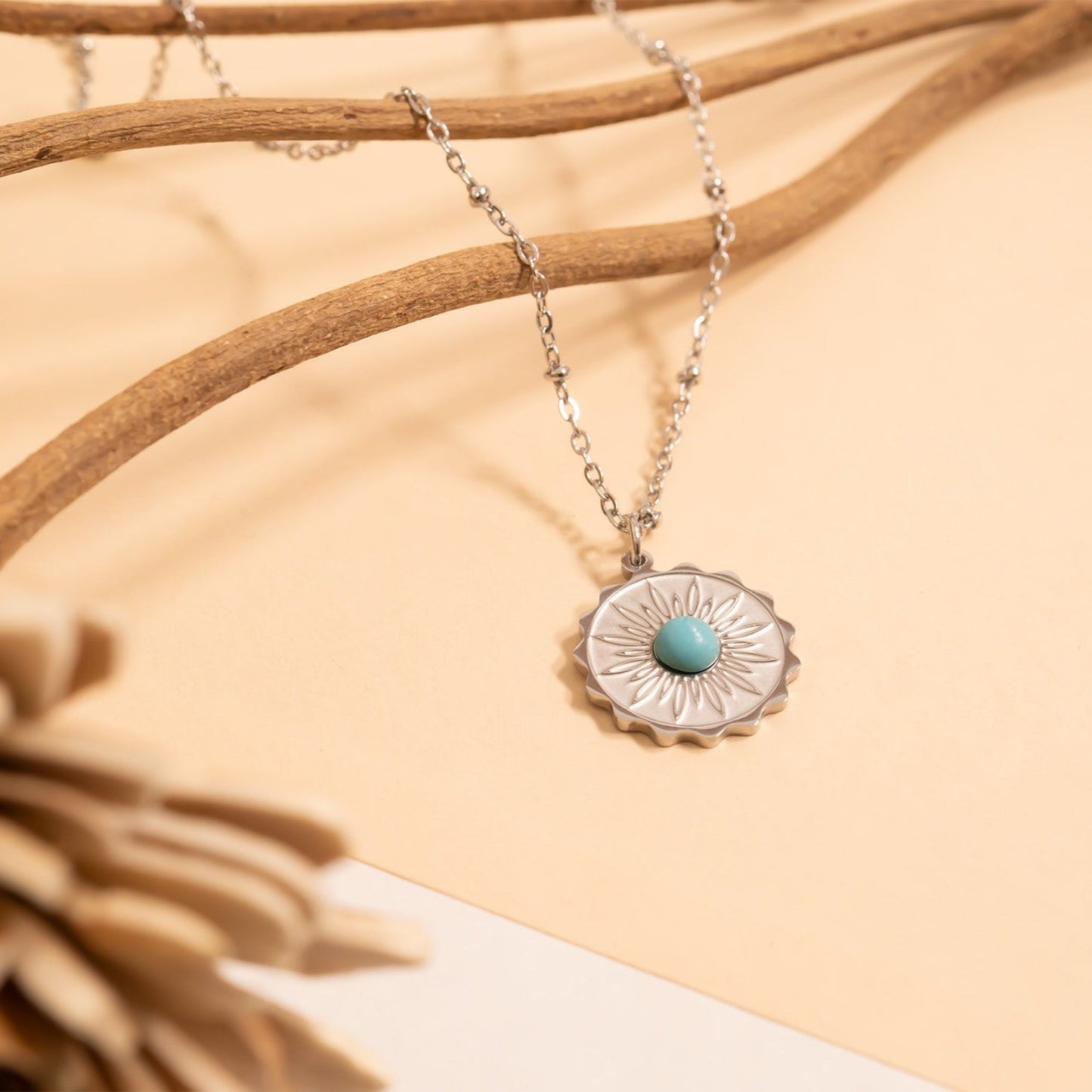 18K Gold PVD Stainless Steel Flower Turquoise Center Pendant / PDL0308