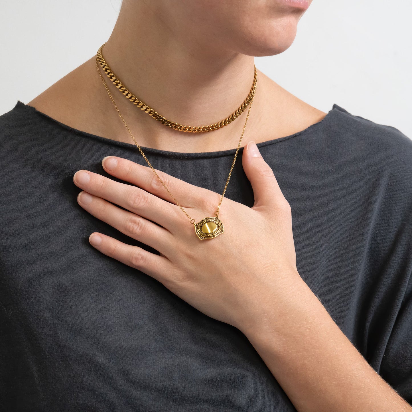 18K Gold PVD Stainless Steel Belt Buckle Charm / PDL0345