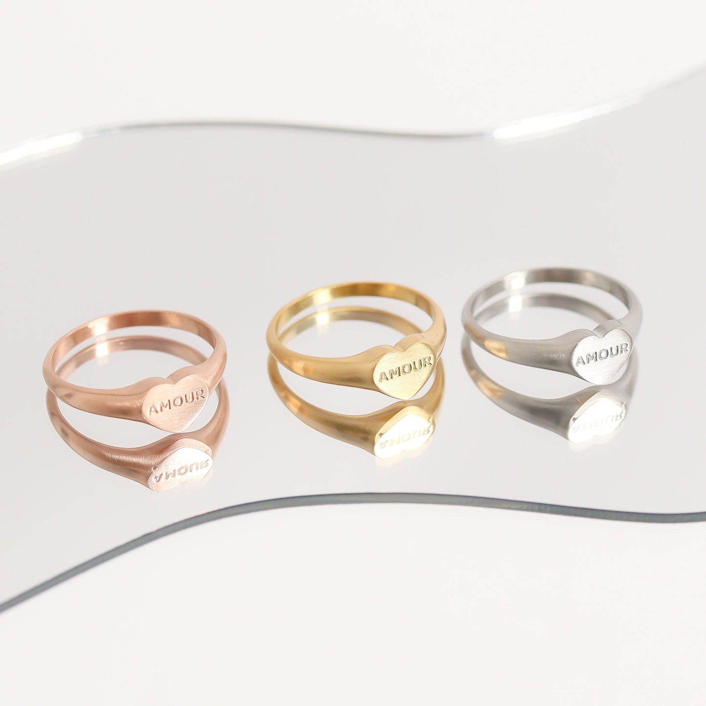 18K Gold PVD Stainless Steel Amour Heart Signet Ring / ESR0006