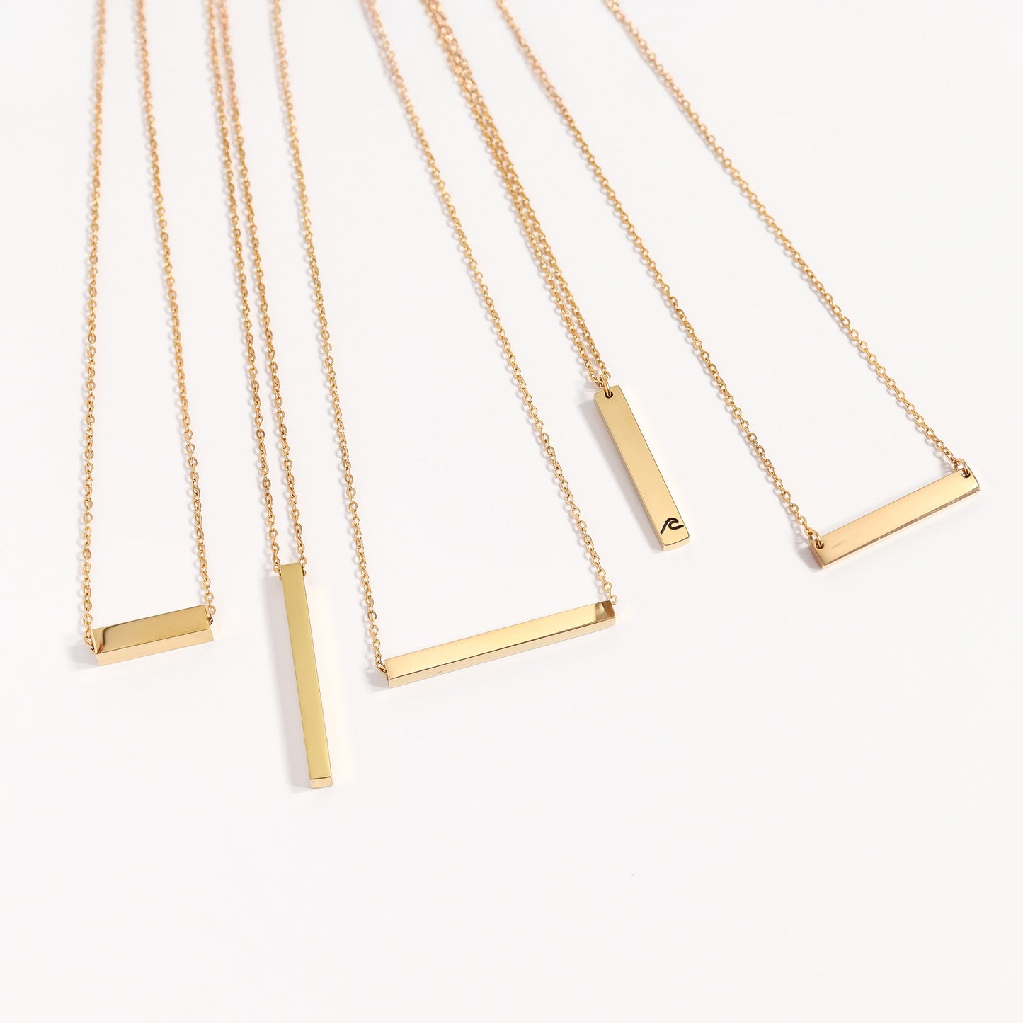18K Gold PVD Stainless Steel Horizontal Mini Blank Bar Necklace / SBB0267