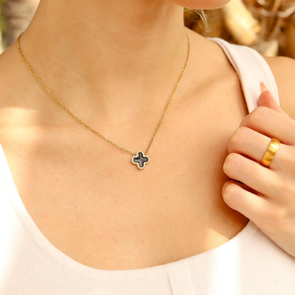 18K Gold PVD Stainless Steel Lucky Clover Charm Necklace / CHN0046